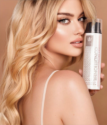 Zdjęcie z bliska – Hair Extensions Odżywka - Jedwabny-Boost/Antioxidant Repair – Rubin Extensions®