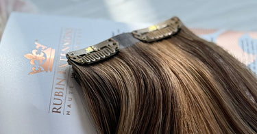 Zdjęcie z bliska – CLIP-IN EXTENSIONS Czekoladowy-Ciemny Brąz & Jasny Brąz-Karmel Fashion Line – Rubin Extensions®