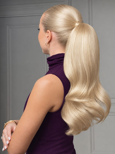 Zdjęcie na modelce — PONYTAIL LUXURY EXTENSIONS Jasny Blond
