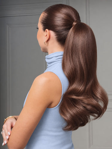 Zdjęcie na modelce — PONYTAIL LUXURY EXTENSIONS Mahoniowy-Brąz