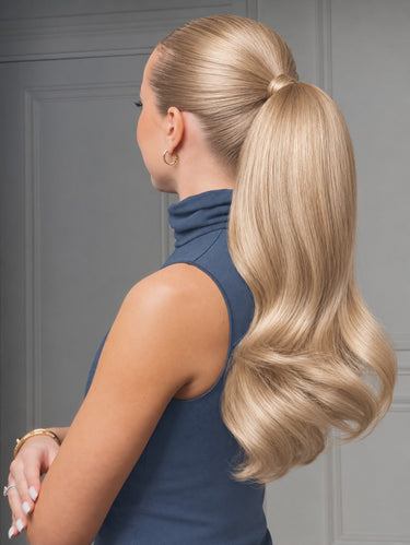 Zdjęcie na modelce — PONYTAIL LUXURY EXTENSIONS Miodowy Blond