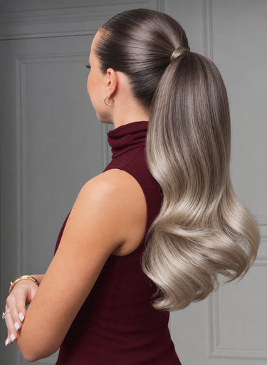 Zdjęcie na modelce — PONYTAIL LUXURY EXTENSIONS Sombre Czarny & Srebrny Blond